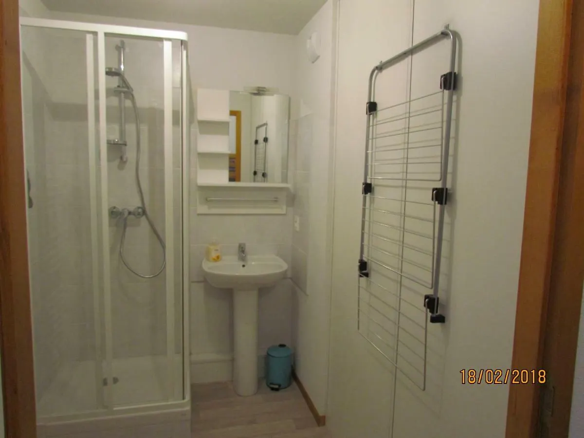 Appartement 4/6 Pers Thollon-les-Memises 0*,  France