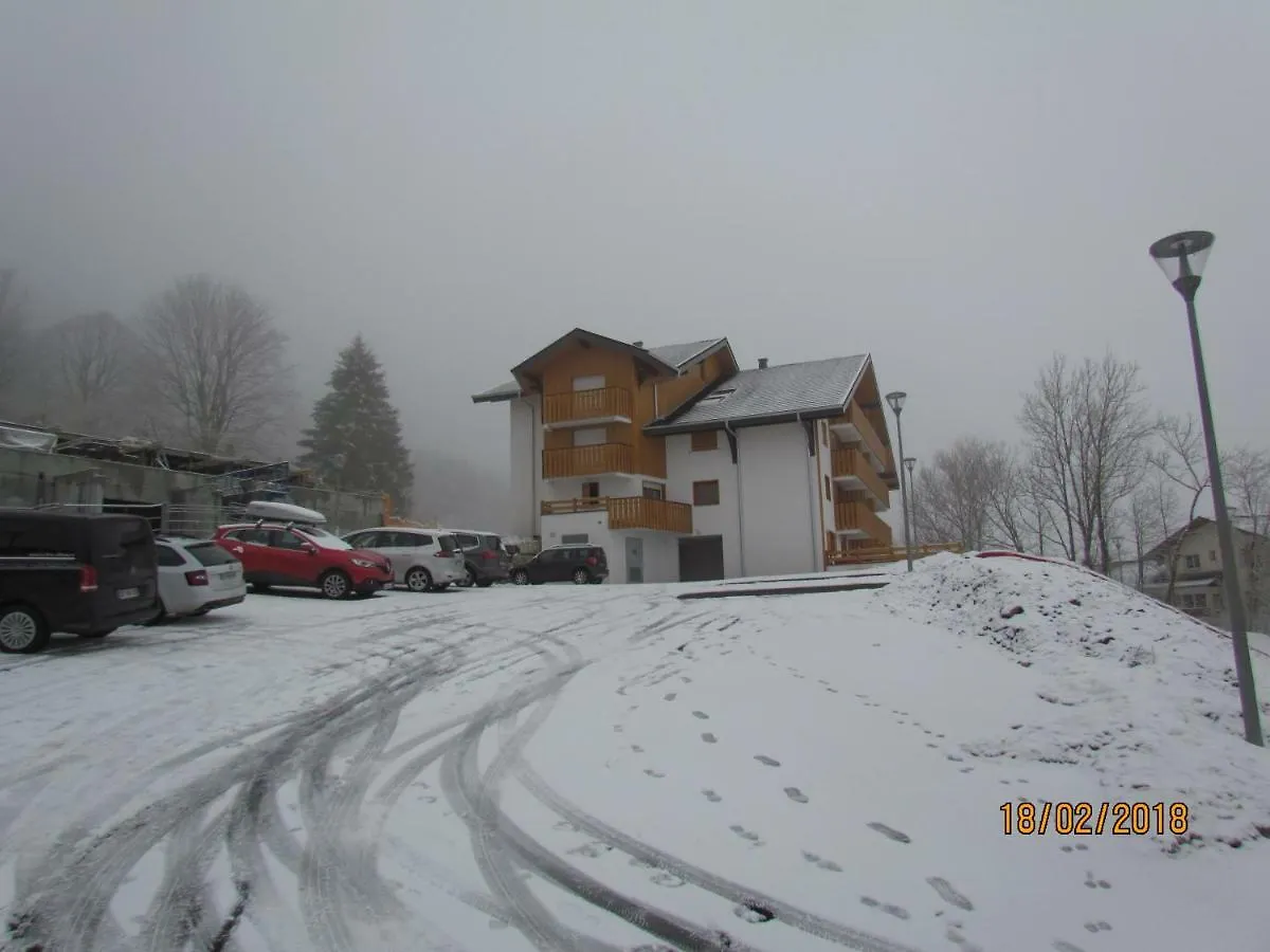 Appartement 4/6 Pers Thollon-les-Memises Apartment
